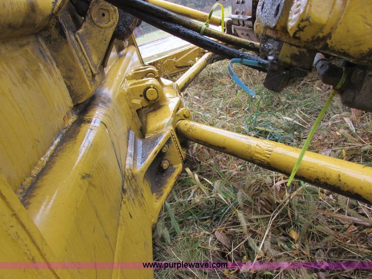 image for item K2227 Caterpillar D6D dozer