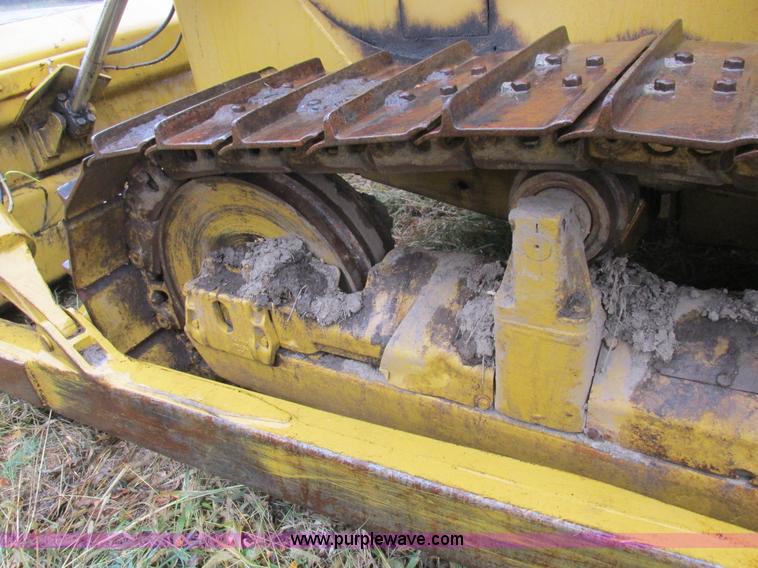 image for item K2227 Caterpillar D6D dozer