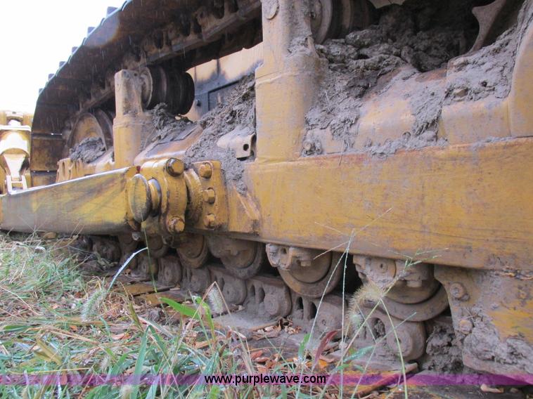 image for item K2227 Caterpillar D6D dozer