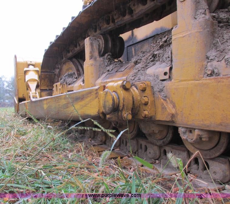 image for item K2227 Caterpillar D6D dozer