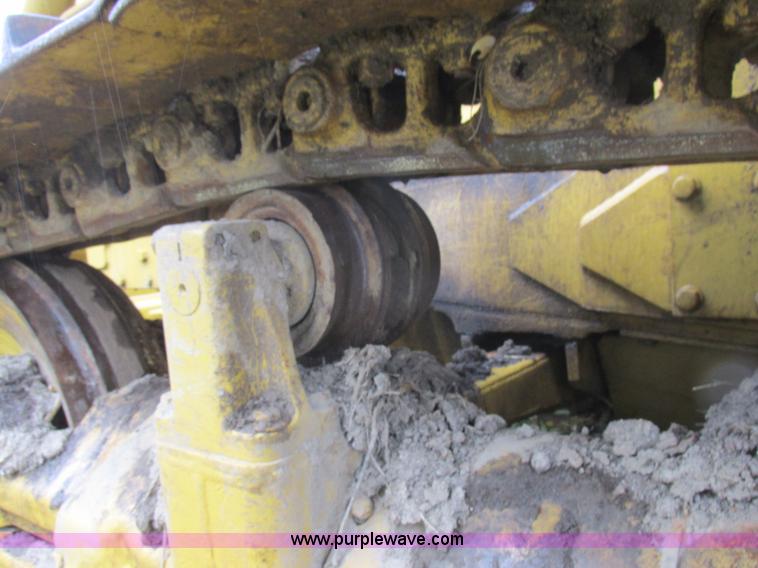 image for item K2227 Caterpillar D6D dozer