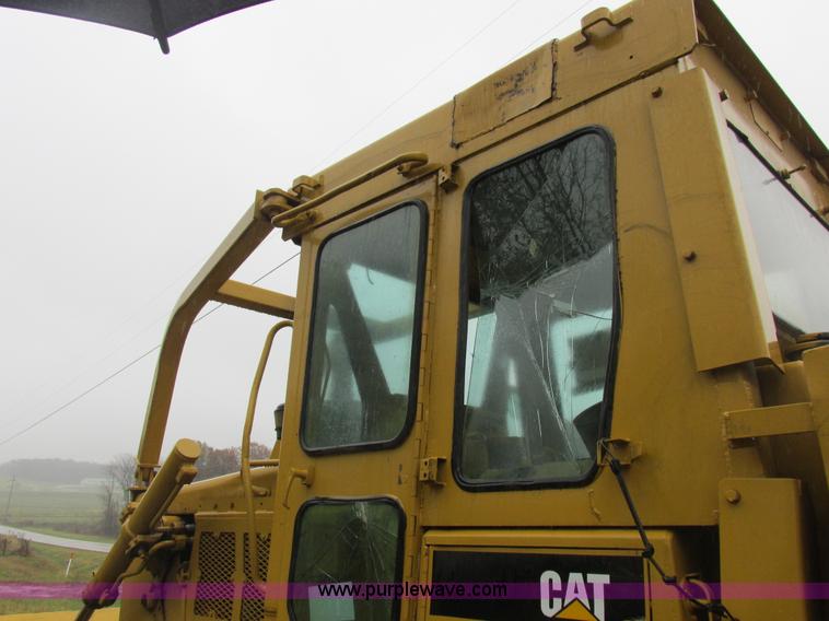 image for item K2227 Caterpillar D6D dozer