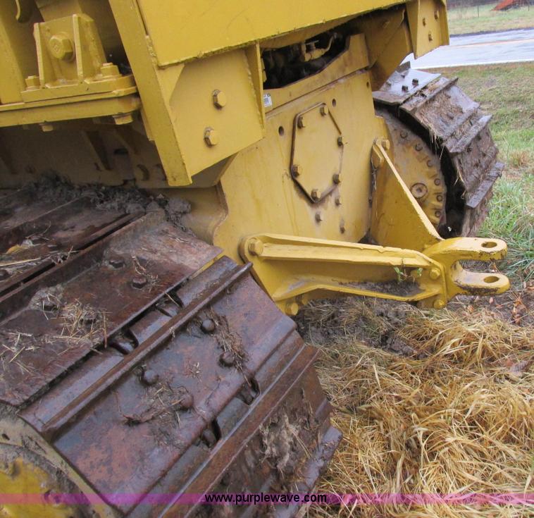 image for item K2227 Caterpillar D6D dozer