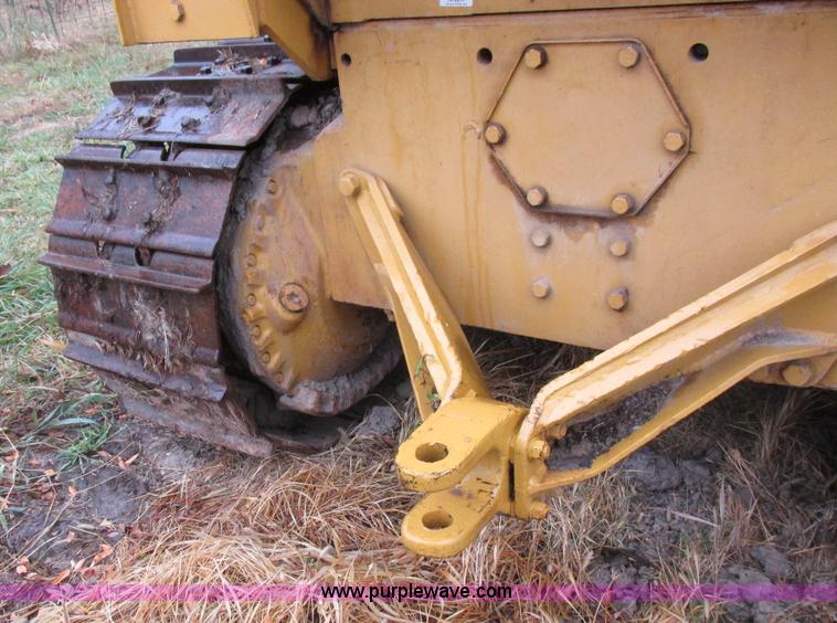 image for item K2227 Caterpillar D6D dozer