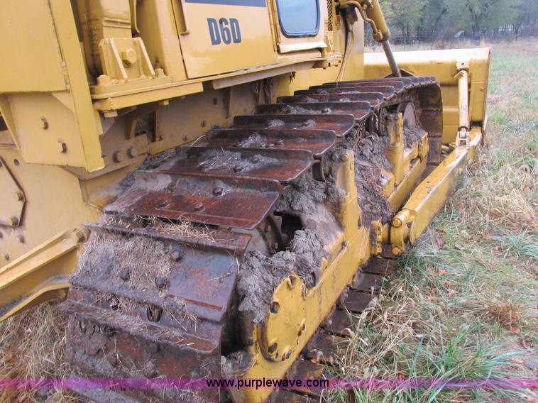 image for item K2227 Caterpillar D6D dozer