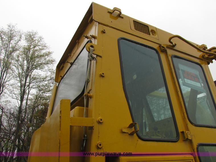 image for item K2227 Caterpillar D6D dozer