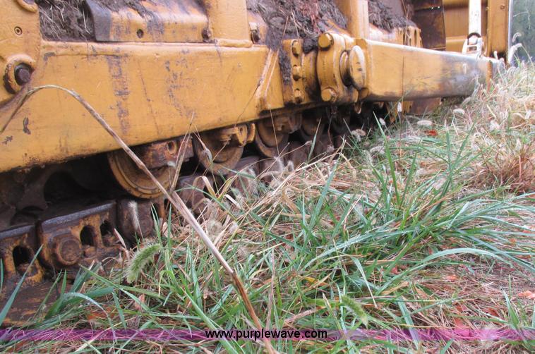 image for item K2227 Caterpillar D6D dozer