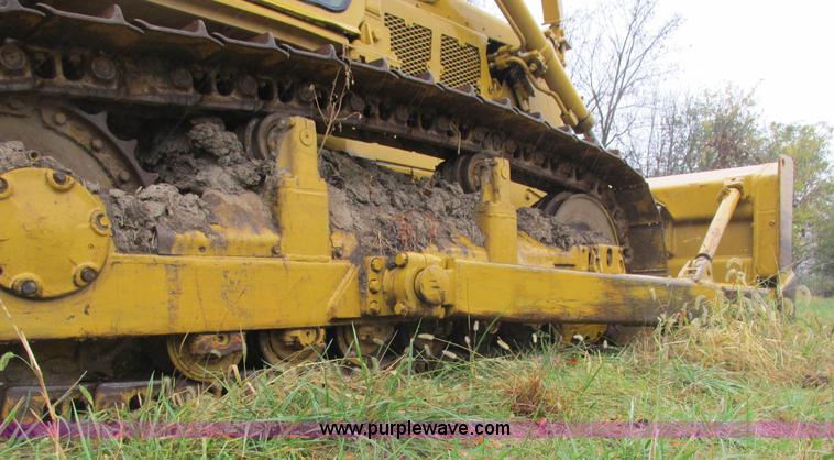 image for item K2227 Caterpillar D6D dozer