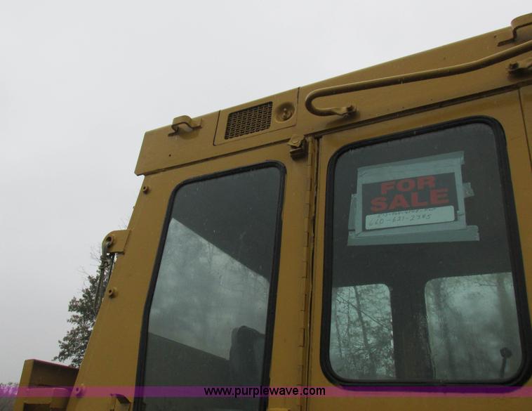image for item K2227 Caterpillar D6D dozer