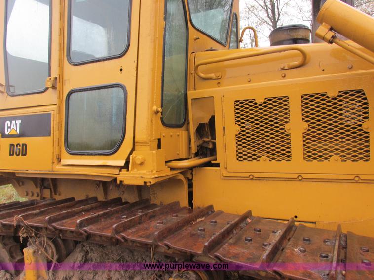 image for item K2227 Caterpillar D6D dozer
