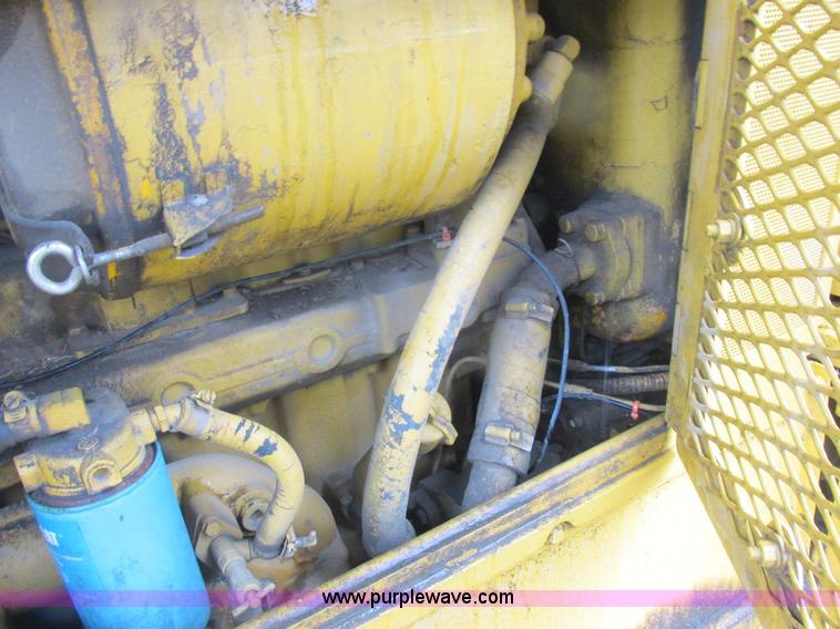 image for item K2227 Caterpillar D6D dozer
