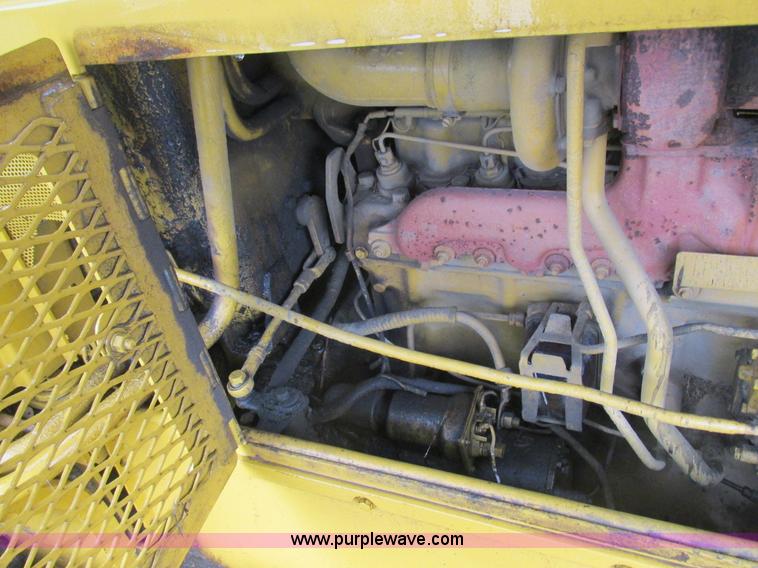 image for item K2227 Caterpillar D6D dozer