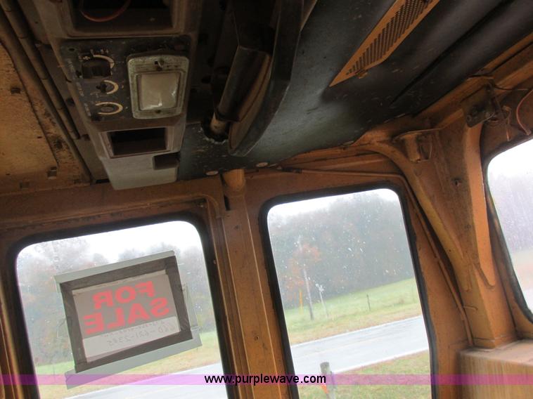 image for item K2227 Caterpillar D6D dozer