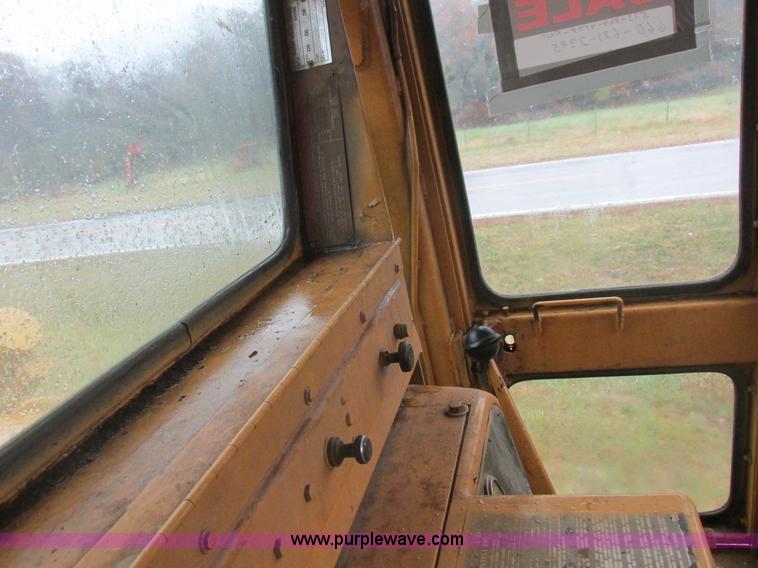 image for item K2227 Caterpillar D6D dozer