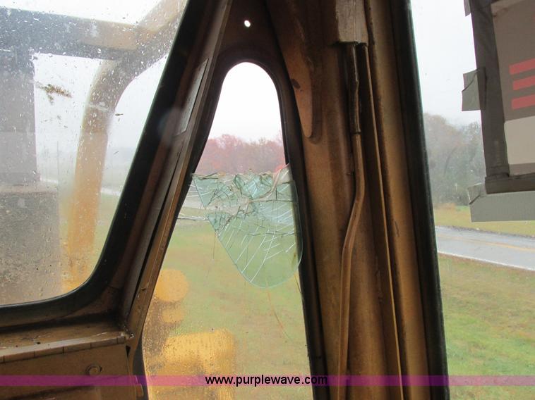 image for item K2227 Caterpillar D6D dozer