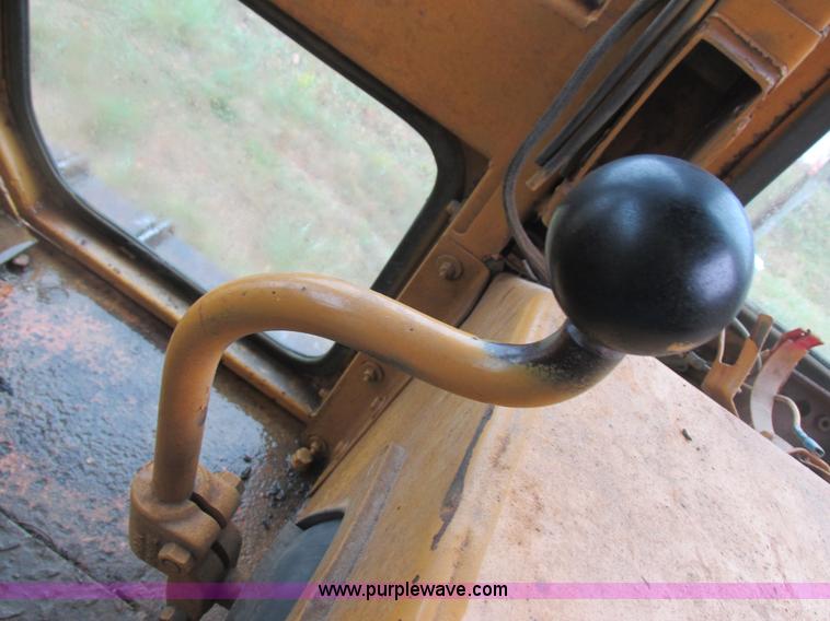 image for item K2227 Caterpillar D6D dozer