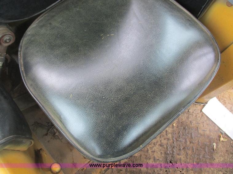 image for item K2227 Caterpillar D6D dozer