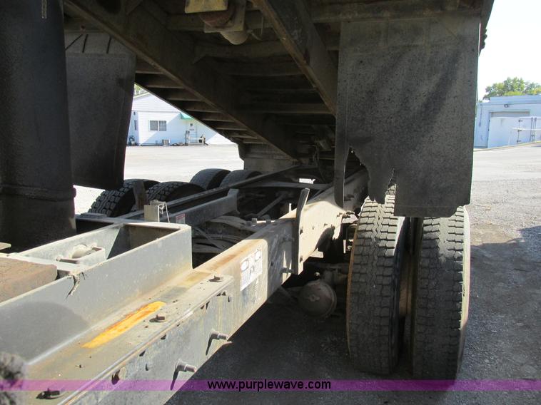 image for item K5191 2005 Mack CV713 dump truck