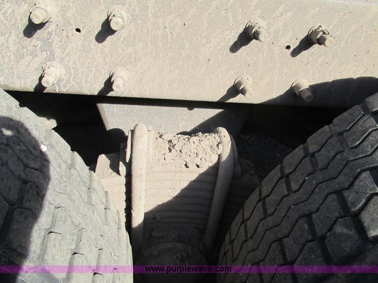 image for item K5191 2005 Mack CV713 dump truck