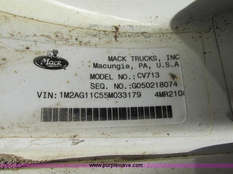 image for item K5191 2005 Mack CV713 dump truck