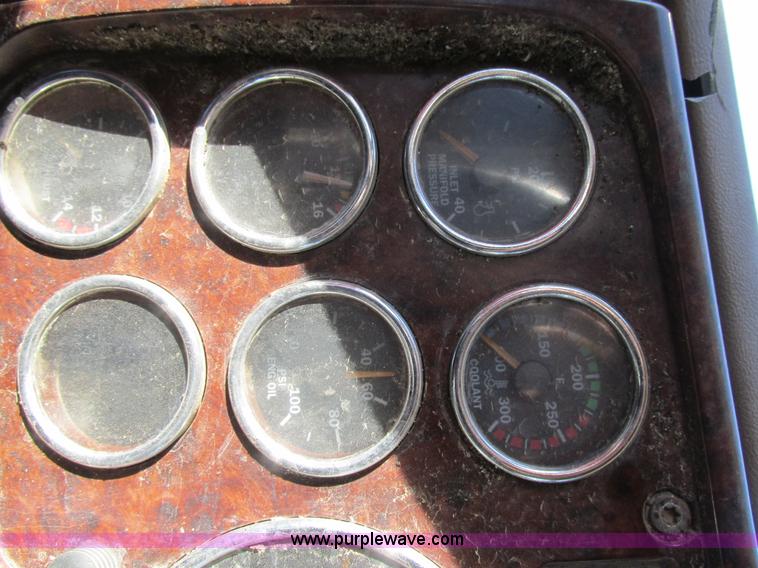 image for item K5191 2005 Mack CV713 dump truck