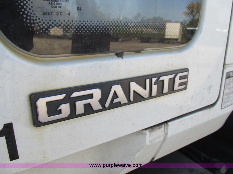 image for item K5191 2005 Mack CV713 dump truck