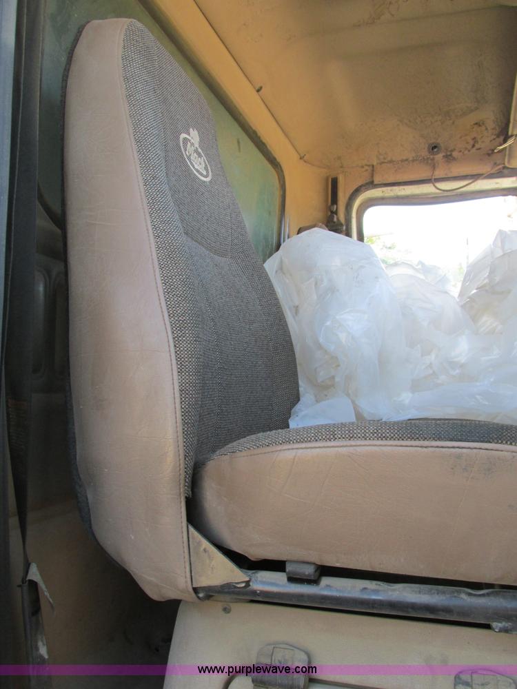 image for item K5191 2005 Mack CV713 dump truck