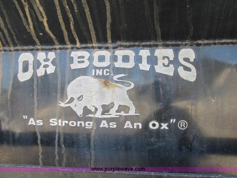 image for item K5191 2005 Mack CV713 dump truck