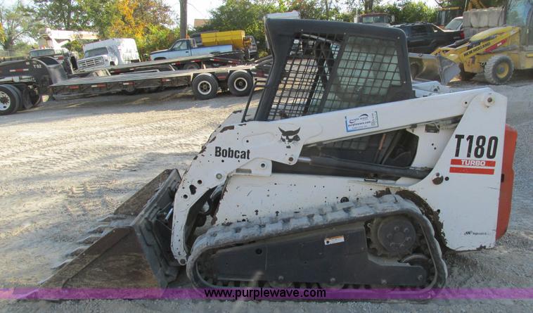 image for item K5195 2005 Bobcat T180 skid steer