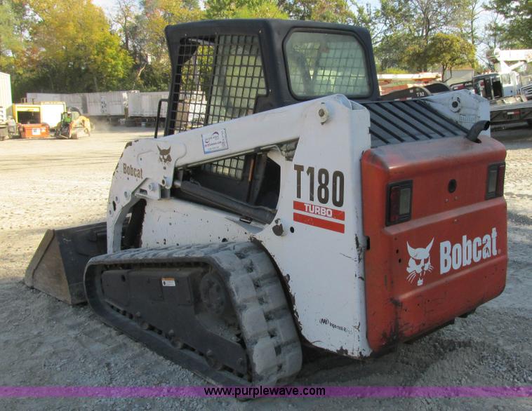 image for item K5195 2005 Bobcat T180 skid steer