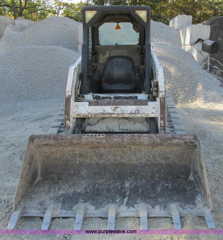 image for item K5195 2005 Bobcat T180 skid steer