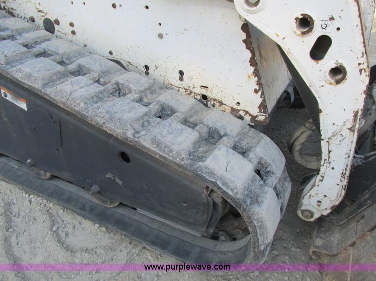image for item K5195 2005 Bobcat T180 skid steer