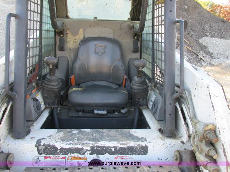 image for item K5195 2005 Bobcat T180 skid steer