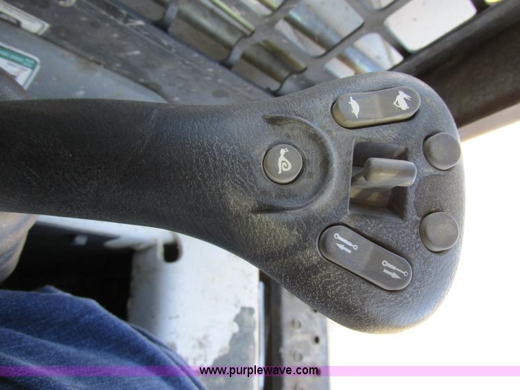 image for item K5195 2005 Bobcat T180 skid steer