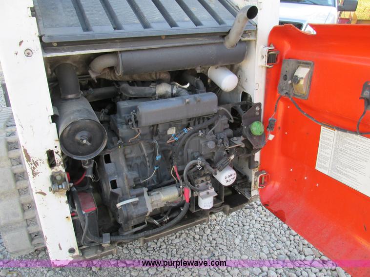image for item K5195 2005 Bobcat T180 skid steer
