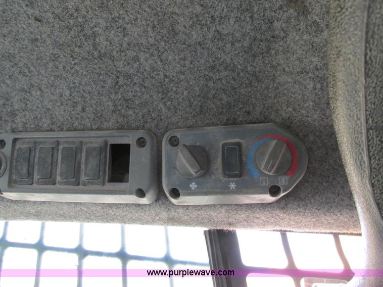 image for item K5195 2005 Bobcat T180 skid steer