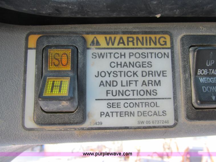 image for item K5195 2005 Bobcat T180 skid steer