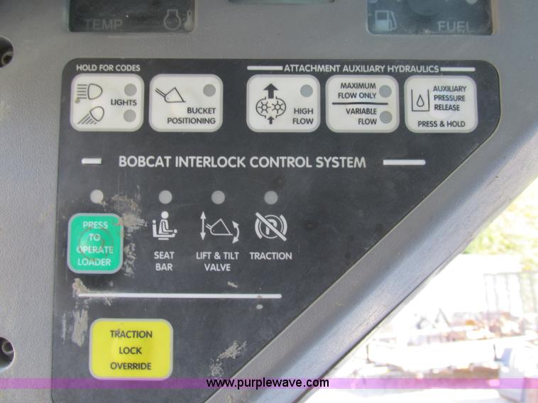 image for item K5195 2005 Bobcat T180 skid steer