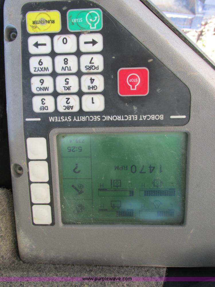 image for item K5195 2005 Bobcat T180 skid steer