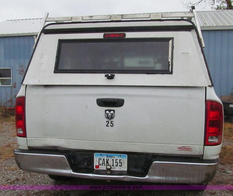 image for item K6397 2005 Dodge Ram 1500 pickup truck