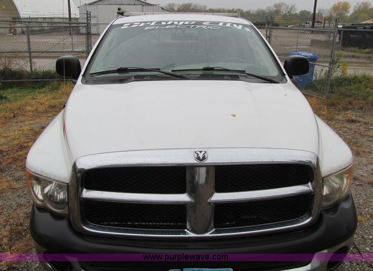 image for item K6397 2005 Dodge Ram 1500 pickup truck