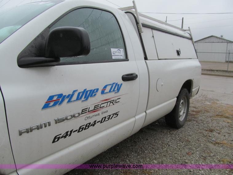 image for item K6397 2005 Dodge Ram 1500 pickup truck