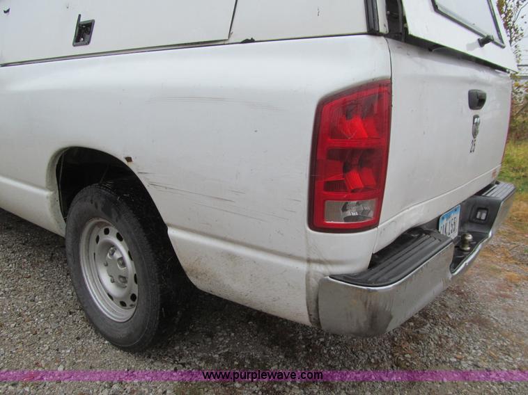 image for item K6397 2005 Dodge Ram 1500 pickup truck