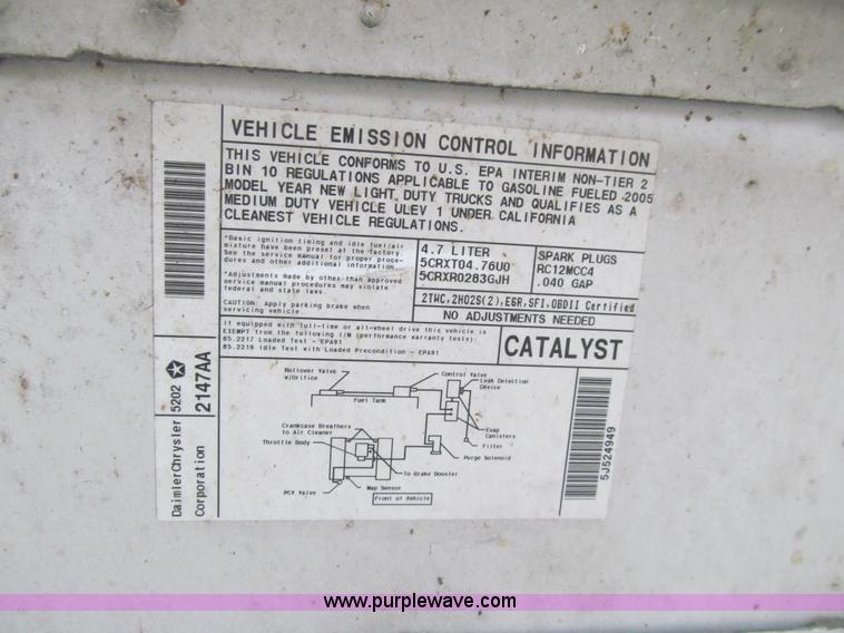 image for item K6397 2005 Dodge Ram 1500 pickup truck