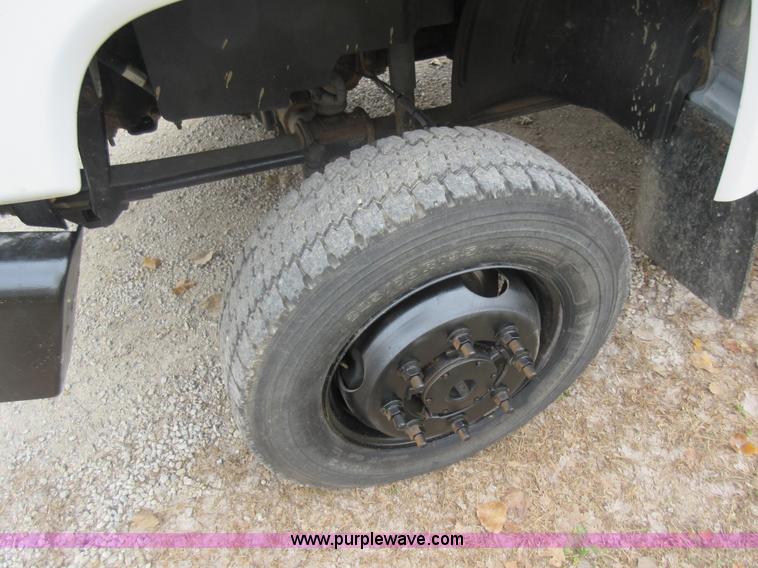 image for item K7531 2009 GMC C5500 service truck