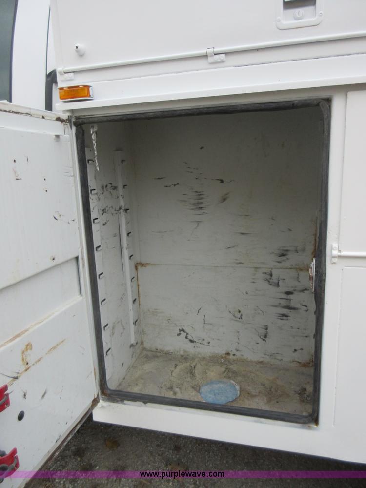 image for item K7531 2009 GMC C5500 service truck