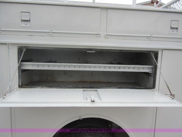 image for item K7531 2009 GMC C5500 service truck