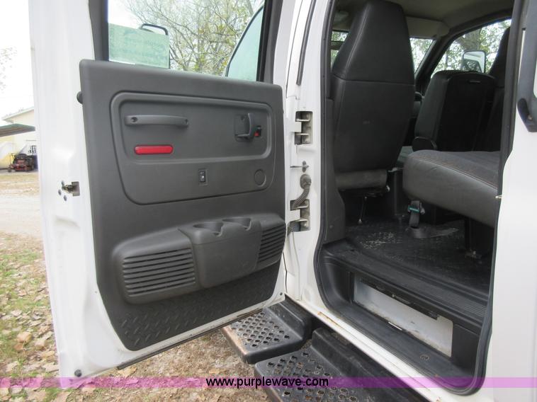 image for item K7531 2009 GMC C5500 service truck