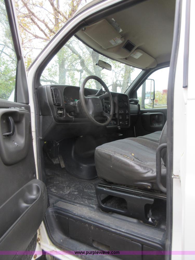 image for item K7531 2009 GMC C5500 service truck