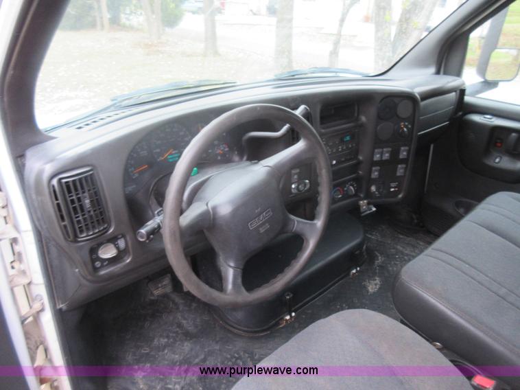 image for item K7531 2009 GMC C5500 service truck